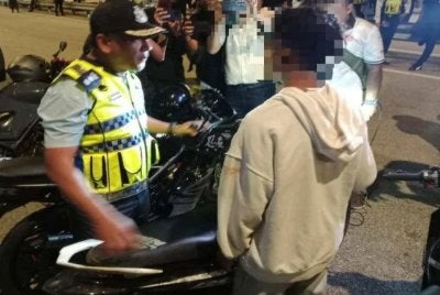 Keterlibatan remaja dalam lumba haram menunjukkan bahawa mereka mudah terpengaruh oleh budaya ekstrem, pengaruh rakan sebaya, dan media sosial. 