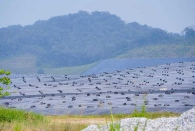 Sebuah pusat pelupusan sisa pepejal yang menggunakan teknologi moden di Bukit Tagar.
