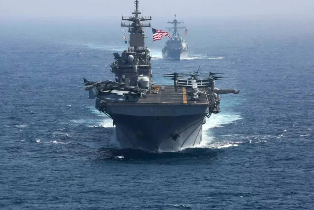 Kapal USS Abraham Lincoln bersama tiga kapal perang kini berada di Lautan Hindi.