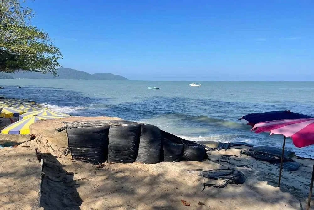 JPS kini sedang menjalankan siasatan terperinci bagi mengenal pasti faktor sebenar yang menyumbang kepada peningkatan kadar hakisan di kawasan berkenaan.