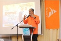 Asmirul Anuar semasa berucap di program Retreat Jentera Pilihan Raya Amanah Kedah yang berlangsung di Merdeka Beach Resort, Pantai Merdeka di Sungai Petani.