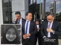 Shahlan (tengah) bersama rakan pasukannya ketika ditemui pemberita di pekarangan Kompleks Mahkamah Kota Kinabalu. Gambar kecil: Allahyarham Zara.