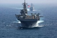 Kapal USS Abraham Lincoln bersama tiga kapal perang kini berada di Lautan Hindi.