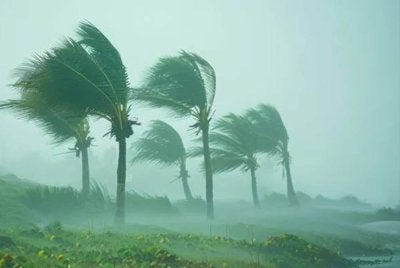 MetMalaysia mengeluarkan amaran hujan berterusan tahap waspada bagi beberapa kawasan di Sarawak dan Sabah, bermula Jumaat ini. Gambar hiasan 