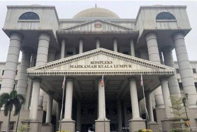 El-Khawarizmi Education memfailkan saman di Mahkamah Tinggi Kuala Lumpur terhadap 10 pihak antaranya bapa kepada murid Tahun Satu sekolah itu dengan dakwaan fitnah berkaitan isu buli pada tahun lalu.