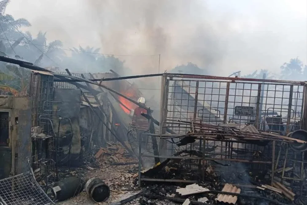 Keadaan di lokasi dilaporkan selamat selepas kebakaran berjaya dikawal.