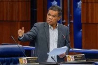 Menteri Dalam Negeri Senator, Datuk Seri Saifuddin Nasution Ismail ketika sesi pertanyaan- pertanyaan dan jawab lisan pada Mesyuarat Pertama, Penggal Kelima Parlimen ke-15 Dewan Rakyat di Bangunan Parlimen hari ini. Foto Bernama