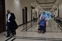 Ansari bersama ahli keluarga Allahyarham Mohd Zahir hadir ke Mahkamah Tinggi Kota Kinabalu.