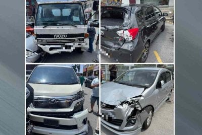 Keadaan kenderaan yang rosak dalam kemalangan di Jalan Persiaran Damai Perdana, Kajang pada Selasa.