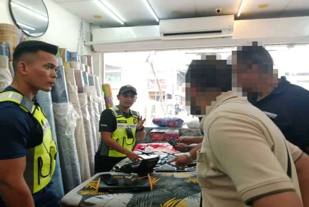 Pelbagai helah dan taktik digunakan beberapa peniaga serta pekerja bagi mengelak dikenakan tindakan.