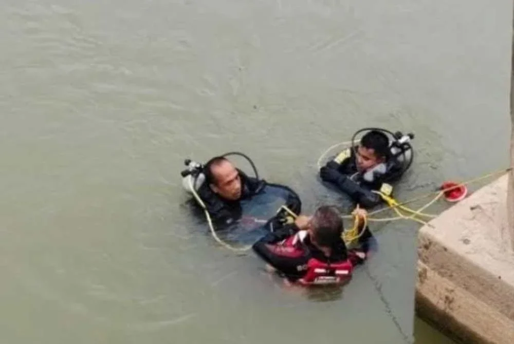 Seorang lelaki dikhuatiri lemas selepas terjatuh ke dalam sungai semasa sedang memancing di atas Jambatan Chaning, Pahi, Kuala Krai.