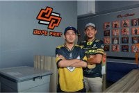 Amir Shahir (kiri) dan Razi mengakui perjalanan untuk memastikan syarikat terus beroperasi bukan perkara mudah.