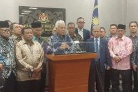 Hamzah ketika dalam sidang media di Dewan Rakyat pada Khamis.