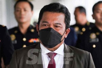 Mohd Razali mengaku tidak bersalah di Mahkamah Sesyen Kuala Lumpur pada Khamis atas tiga pertuduhan menerima suapan. Foto Rosli Talib 