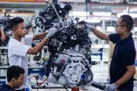 Sektor seperti pembuatan pintar, automasi, tenaga boleh baharu, penyelenggaraan industri, hospitaliti dan teknologi makanan memerlukan tenaga mahir yang tidak semestinya lahir melalui laluan akademik konvensional. Foto hiasan