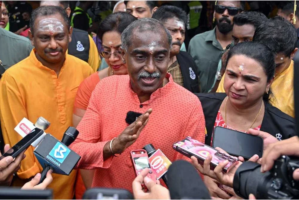 Kumar ketika sidang media pada Program Community Policing 'Thaneer Panthal' Polis Diraja Malaysia (PDRM) sempena Thaipusam di Kuil Sri Subramaniam pada Sabtu. Foto Bernama
