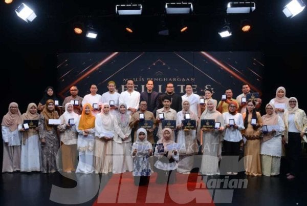 Majlis Penghargaan Dropship & Affiliate Karangkraf yang berlangsung di Studio My #QuranTime, Kompleks Karangkraf pada Sabtu. - Foto: SINAR HARIAN / MOHD HALIM ABDUL WAHID