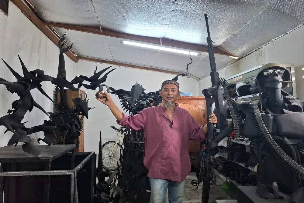 Dalam tempoh 30 tahun ini, Raja Shahriman sudah menghasilkan hampir 400 unit arca daripada saiz kecil hinggalah struktur berskala besar.