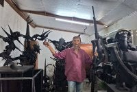 Dalam tempoh 30 tahun ini, Raja Shahriman sudah menghasilkan hampir 400 unit arca daripada saiz kecil hinggalah struktur berskala besar.