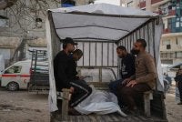 Gaza menjadi sasaran 96 serangan udara dan bedilan meriam, termasuk 61 serangan terus ke atas orang awam dengan 17 rumah musnah atau dibom.