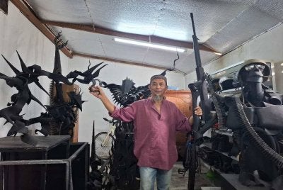 Dalam tempoh 30 tahun ini, Raja Shahriman sudah menghasilkan hampir 400 unit arca daripada saiz kecil hinggalah struktur berskala besar.