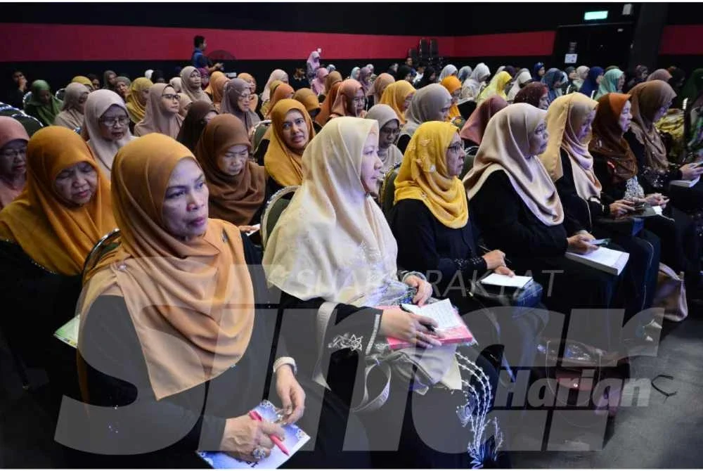 Ruang Studio F Karangkraf dipenuhi penonton sejak awal program tadabbur Surah Yasin bertajuk 'Berkesankah Ramadan Ku' - Foto: SINAR HARIAN/ASRIL ASWANDI MOHD SYUKUR