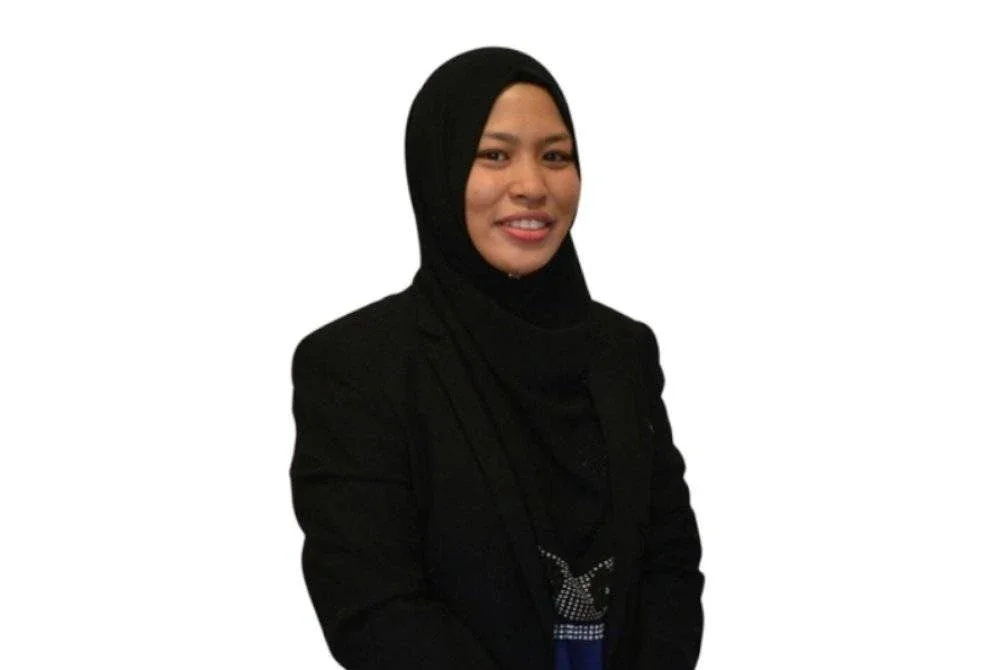 DR FATIN HANIZA 