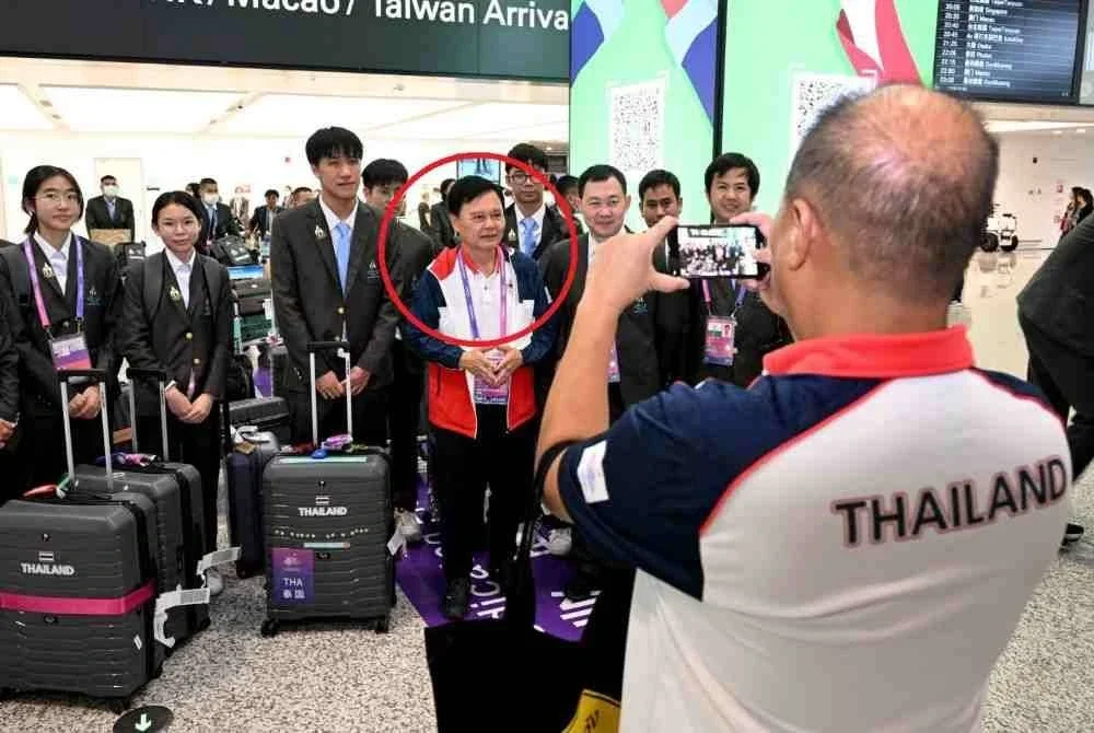 Thana Chaiprasit (dalam bulatan) meletak jawatan selaku Presiden Persatuan Sepak Takraw Thailand susulan kegagalan skuad lelaki mencapai sasaran di Sukan SEA 2025 yang berlangsung di bumi sendiri. Foto: Agensi
