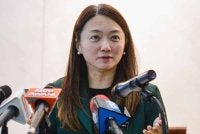 Hannah Yeoh ketika sidang media selepas Majlis Menandatangani Nota Kerjasama antara Jabatan Wilayah Persekutuan dan SPRM di Menara Seri Wilayah hari ini.Foto Bernama 