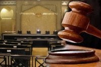 Seorang pempengaruh media sosial dihadapkan ke dua Mahkamah Sesyen Kuala Lumpur atas pertuduhan merogol dan melakukan amang seksual fizikal terhadap dua remaja perempuan, bulan lepas.