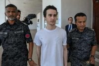 Mahkamah Tinggi melepaskan dan membebaskan seorang lelaki warga Perancis serta dua rakannya daripada tujuh pertuduhan berkaitan dadah pada Ogos 2023. Foto Bernama