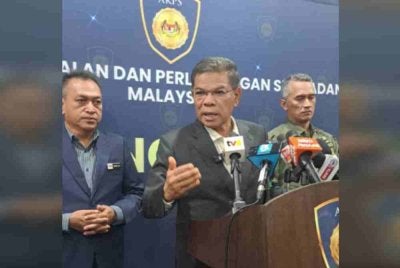 Saifuddin Nasution pada sidang akhbar selepas Majlis Bersama Agensi Kawalan dan Perlindungan Sempadan Malaysia (AKPS), pada Selasa.