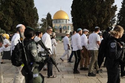 Tindakan provokasi melampau puak Yahudi itu turut diiringi pihak berkuasa Israel. Foto Agensi
