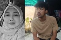 Muhammad Khairul Hakimi (kanan) ketika ditemui di rumahnya pada Rabu. Allahyarham Zahrullail (kiri)
