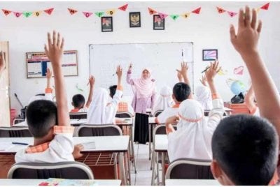 Sejarah membuktikan bahawa negara yang kuat bukan hanya dibina atas asas ekonomi, tetapi atas kualiti rakyatnya dan kualiti rakyat itu bermula di bilik darjah melalui sistem pendidikan.
