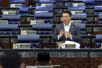 Kor Ming ketika sesi penggulungan Usul Menjunjung Kasih Titah Diraja pada Mesyuarat Pertama, Penggal Kelima Parlimen ke-15 Dewan Rakyat di Bangunan Parlimen hari ini. Foto Bernama