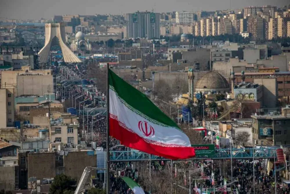 Kementerian Luar Negeri menasihatkan warganegara Malaysia supaya menangguhkan semua perjalanan yang tidak penting ke Iran berikutan situasi keselamatan yang masih tidak menentu di negara