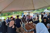 Jenazah Mek Jah selamat disemadikan di Tanah Perkuburan Islam Bukit Kiara