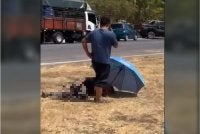 Anggota tentera mengalami kecederaan parah sehingga kaki kanan putus dari bahagian lutut.