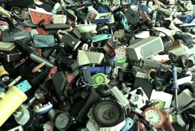 Larangan mutlak tersebut dijangka membantu mengurangkan risiko pencemaran akibat pengendalian e-waste yang tidak mematuhi piawaian keselamatan.