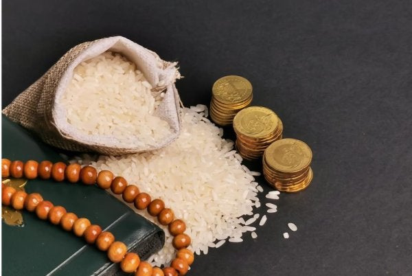 Kadar zakat fitrah di Johor iaitu RM8, RM10 dan RM20 pada tahun ini. Foto hiasan