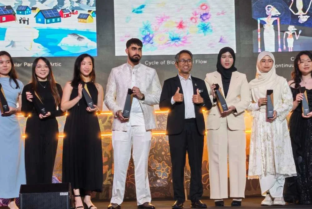 Antara barisan pemenang yang diraikan pada malam gala tersebut.