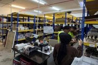 KPDN melaksanakan serbuan dua premis di Kuala Lumpur melibatkan kes penjualan minyak wangi dan krim penjagaan kulit tiruan pada Khamis.