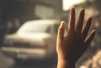 Kes kanak-kanak tertinggal dalam kereta bukan fenomena terpencil kerana telah dilaporkan berkali-kali dalam beberapa tahun kebelakangan ini. Gambar hiasan.