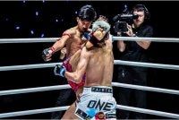 Adam Rakib mendedahkan arahan bapanya dari luar gelanggang menjadi kunci kejayaannya menumbangkan lawan dari Maghribi, Walid Snoussi menerusi keputusan 'Knock-Out' (KO) di Bangkok, pada Jumaat.
