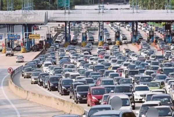 Kerajaan bersetuju memberikan diskaun tol sebanyak 50 peratus sempena sambutan Tahun Baharu Cina.