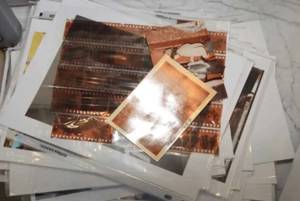 
Ratusan ribu gambar yang menjadi bukti jenayah seksual dilakukannya turut dipaparkan kepada umum. 