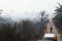 Operasi pemadaman tanah gambut di Batu 13/14, Air Itam memasuki hari kesembilan pada Ahad. Foto JBPM Johor