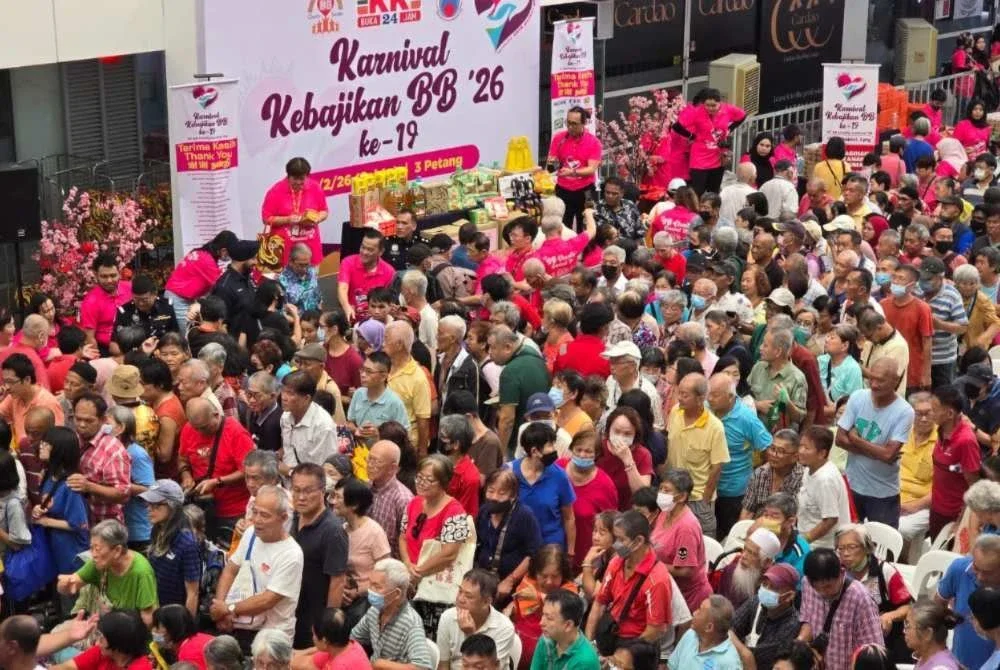 Lebih 1,000 individu dari lima rumah kebajikan menerima bantuan menerusi inisiatif tahunan Karnival BB Charity sempena sambutan Tahun Baharu Cina.