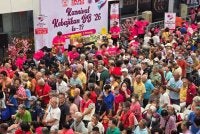 Lebih 1,000 individu dari lima rumah kebajikan menerima bantuan menerusi inisiatif tahunan Karnival BB Charity sempena sambutan Tahun Baharu Cina.